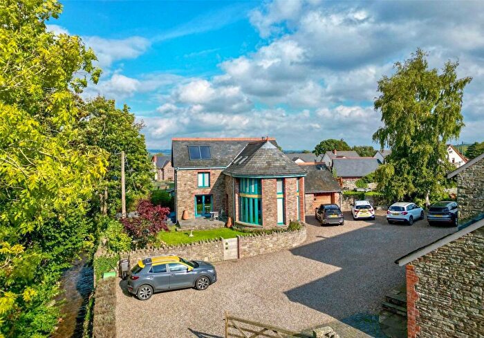 3 Bedroom Detached House For Sale In Felindre, Brecon, Powys, LD3