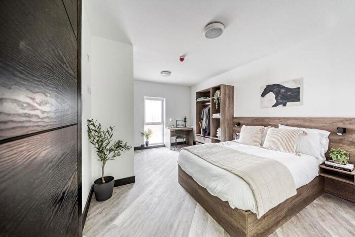 Studio To Rent In Available Now, DE1