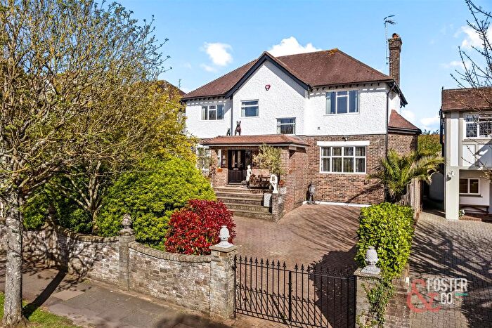 5 Bedroom Detached House For Sale In Shirley Drive, Hove, BN3