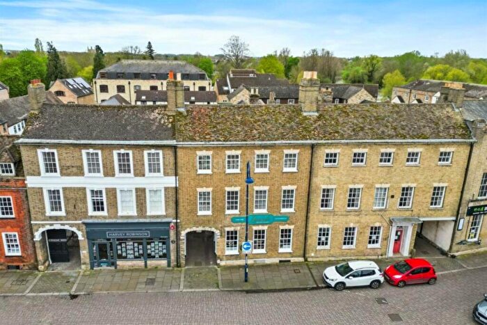 2 Bedroom Penthouse To Rent In Market Square, St Neots, PE19