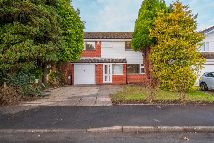 4 Bedroom Detached House To Rent In Spinney Green, Eccleston, St. Helens, WA10