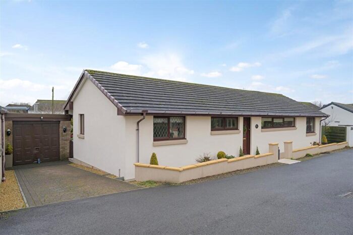 3 Bedroom Bungalow For Sale In Main Street, Cairneyhill, KY12