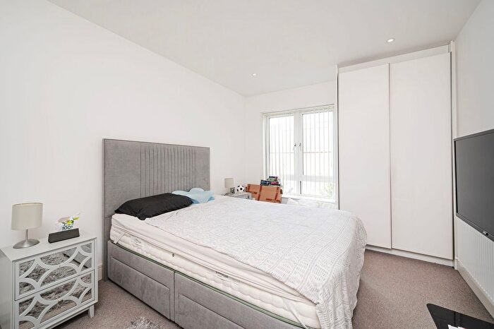 1 Bedroom Flat For Sale In Tallack Road, Leyton, London, E10