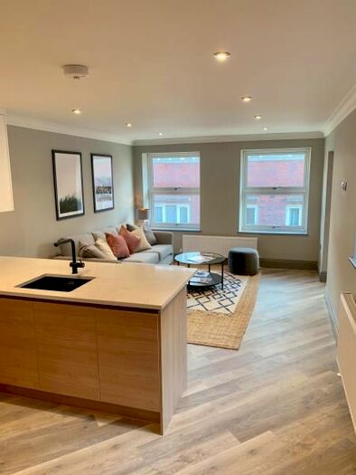 2 Bedroom Flat To Rent In St Pauls Mews, St Pauls Square, Jewellery Quarter, B3