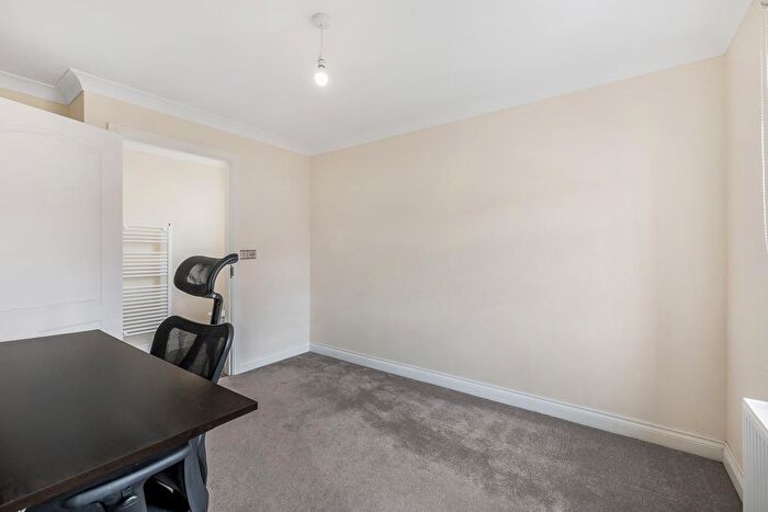 3 Bedroom End Of Terrace House For Sale In Circus Approach, Spalding, PE11