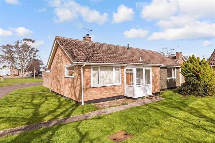 2 Bedroom Detached Bungalow For Sale In Spinney Walk, Barnham, Bognor Regis, West Sussex, PO22
