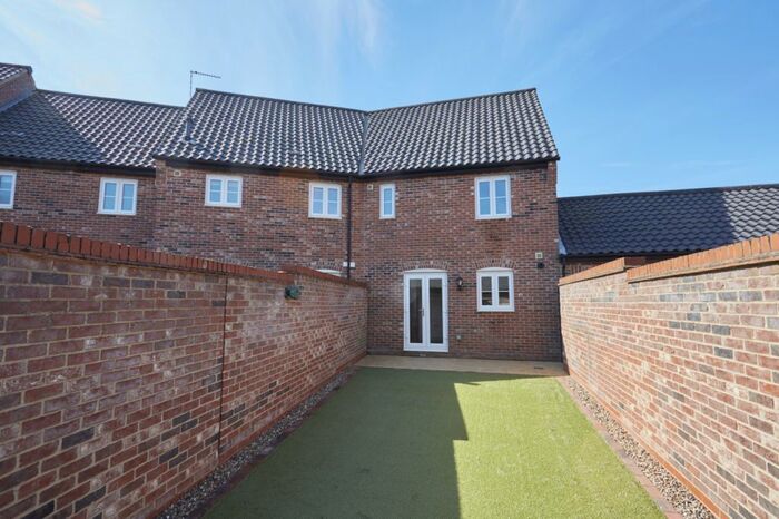 3 Bedroom Semi-Detached House To Rent In Victory Avenue, Great Yarmouth, NR31