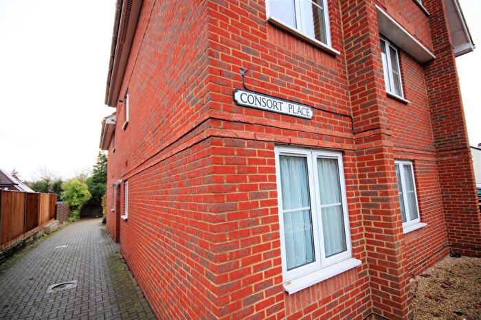 2 Bedroom Flat To Rent In Albert Street, Fleet, Hampshire, GU51