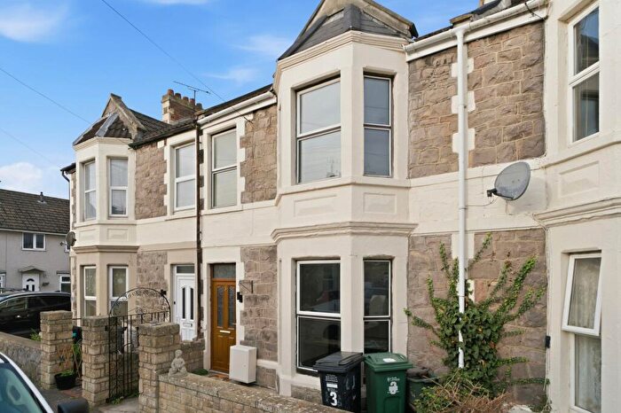 4 Bedroom Terraced House To Rent In Stanley Grove, Weston-Super-Mare, BS23