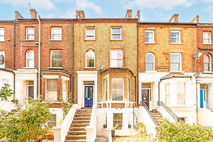 1 Bedroom Flat For Sale In Devonshire Road, Honor Oak, SE23