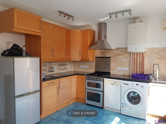 3 Bedroom End Of Terrace House To Rent In Stratton Road, Bexleyheath, DA7