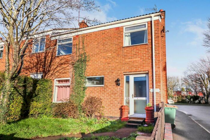 3 Bedroom Semi-Detached House To Rent In Westmorland Road, Coventry, CV2