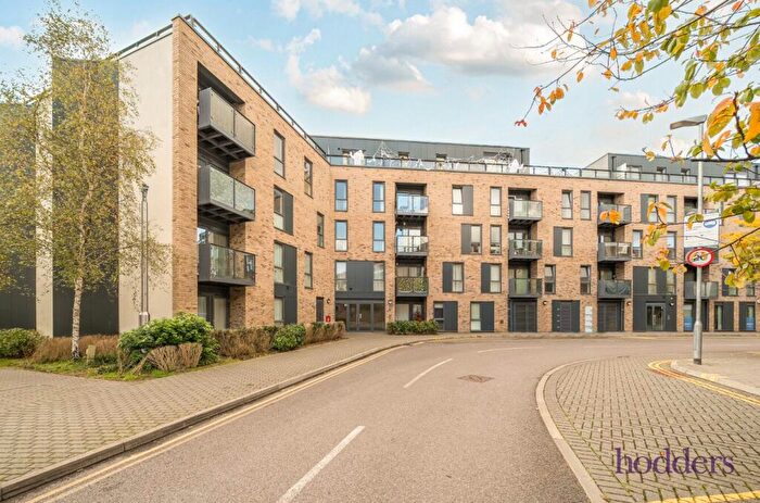 2 Bedroom Apartment To Rent In Addlestone, Surrey, KT15