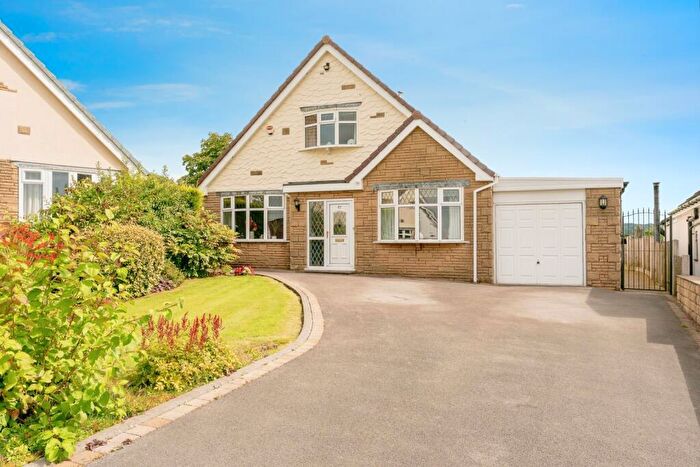 3 Bedroom Detached House For Sale In Lindsay Park, Burnley, Lancashire, BB10