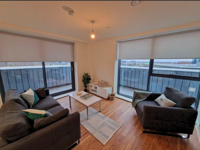 3 Bedroom Flat To Rent In Manchester Waters, Pomona Strand, Old Trafford, M16