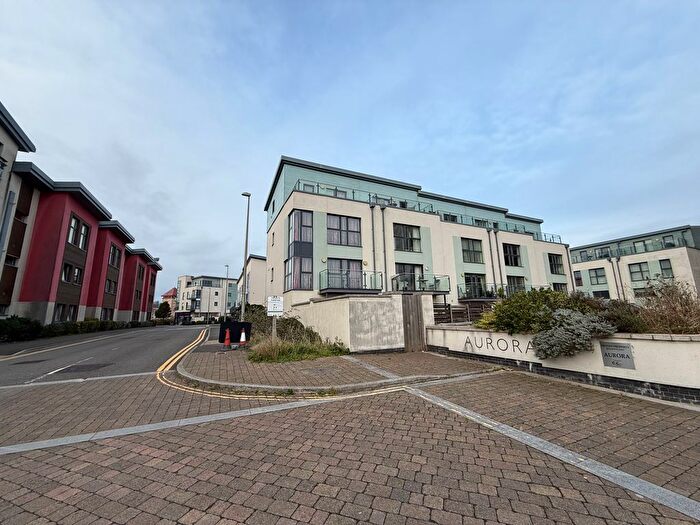 4 Bedroom Town House To Rent In Trawler Road, Swansea, SA1