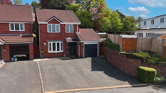 3 Bedroom Detached House For Sale In Castleton Road, Stoke-On-Trent, ST3
