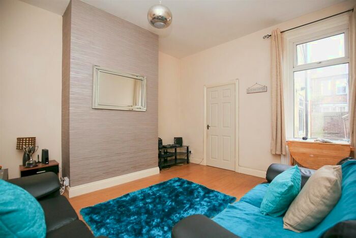 2 Bedroom Flat To Rent In Simonside Terrace, Heaton NE6