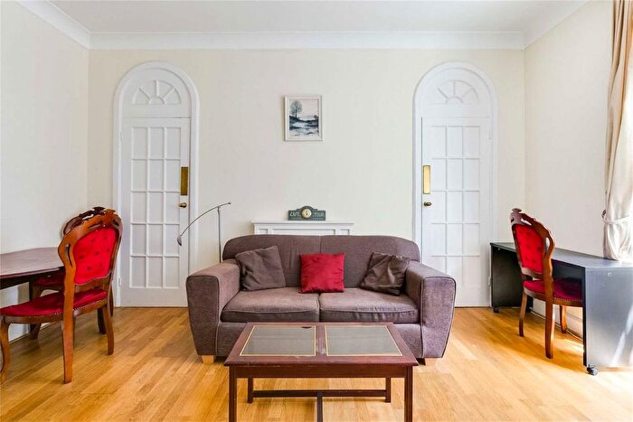 Studio To Rent In Hallam Street, London, W1W