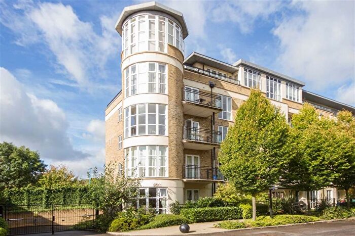 1 Bedroom Flat To Rent In Melliss Avenue, Kew, Richmond, TW9