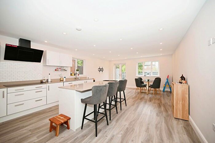5 Bedroom Detached House To Rent In Windmill Close, Hillmorton, Rugby, CV21