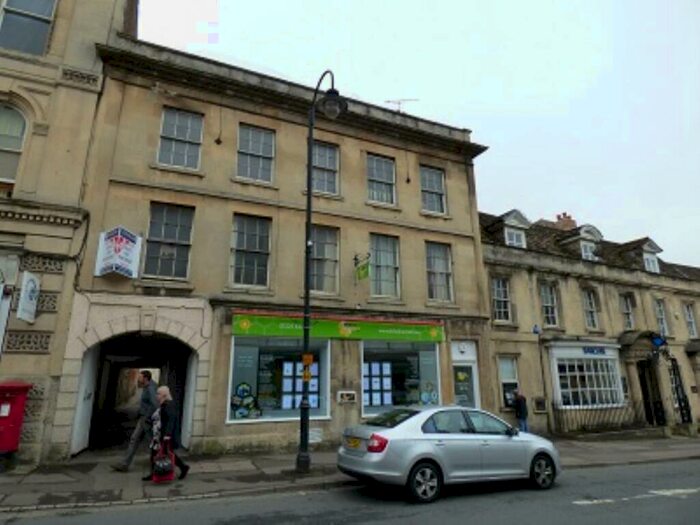 2 Bedroom Flat To Rent In Norwood Court, Trowbridge, Wiltshire, BA14