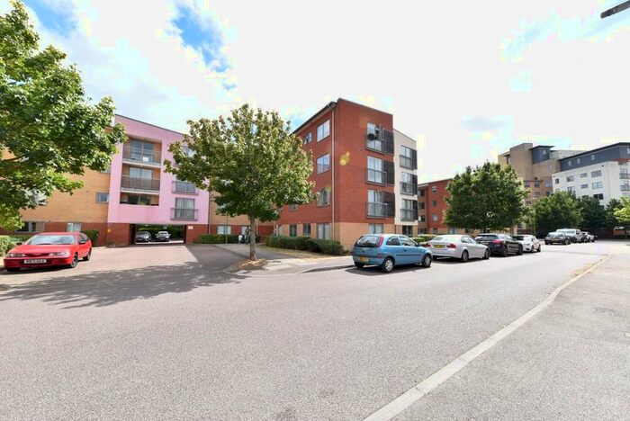 2 Bedroom Flat To Rent In Kilby Road, Stevenage, SG1