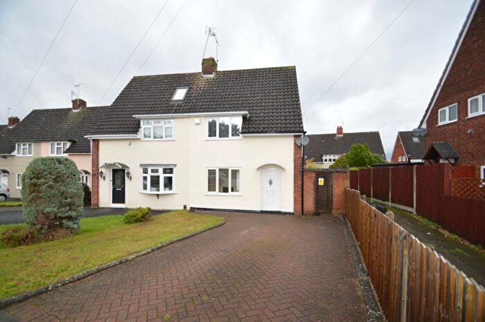 2 Bedroom Semi Detached House To Rent In Ashenhurst Road, Russells Hall, Dudley, DY1