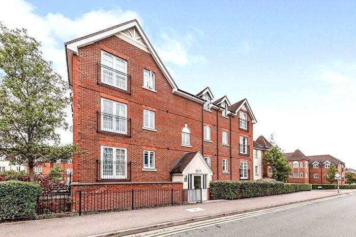 2 Bedroom Flat To Rent In Whinbush Road, Hitchin, Hertfordshire, SG5