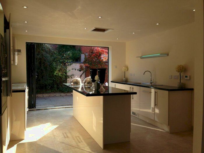 5 Bedroom Terraced House To Rent In Shaftesbury Road, Leicester, LE3