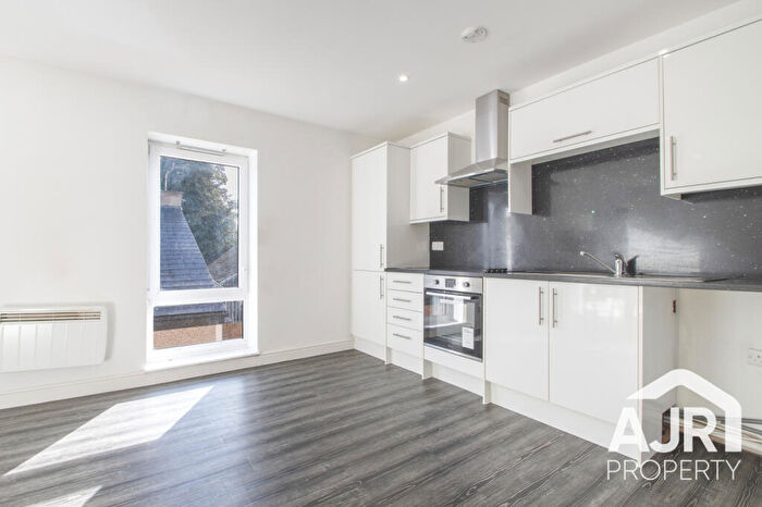 1 Bedroom Flat To Rent In Perrett Court, Broadway, Bexleyheath, DA6