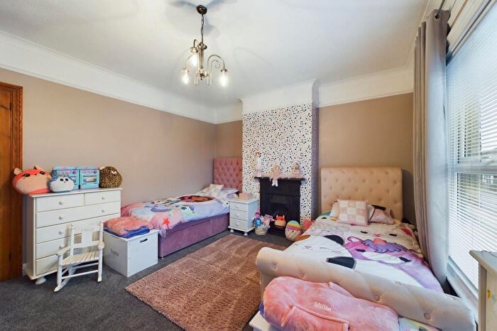 3 Bedroom Terraced House For Sale In Vicarage Road, Thetford, IP24