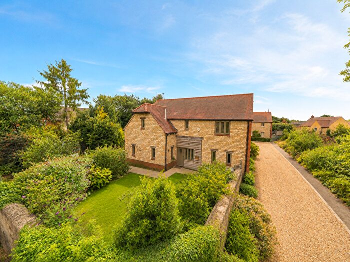 5 Bedroom Detached House For Sale In Faringdon Road, Abingdon, OX13