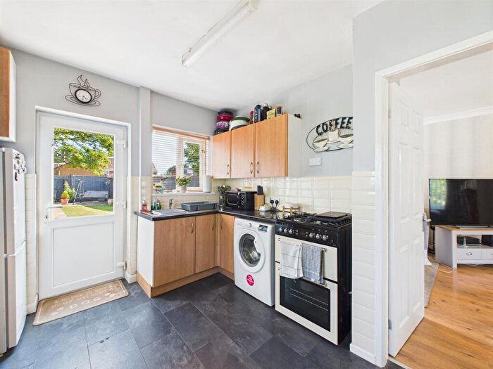 3 Bedroom End Of Terrace House For Sale In Loweswater Road, Binley, Coventry, CV3