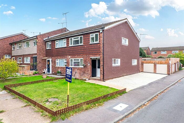 3 Bedroom End Terrace House For Sale In Nickleby Road, Chalk, Kent, DA12