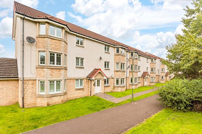2 Bedroom Flat For Sale In Meikle Inch Lane, Bathgate, EH48