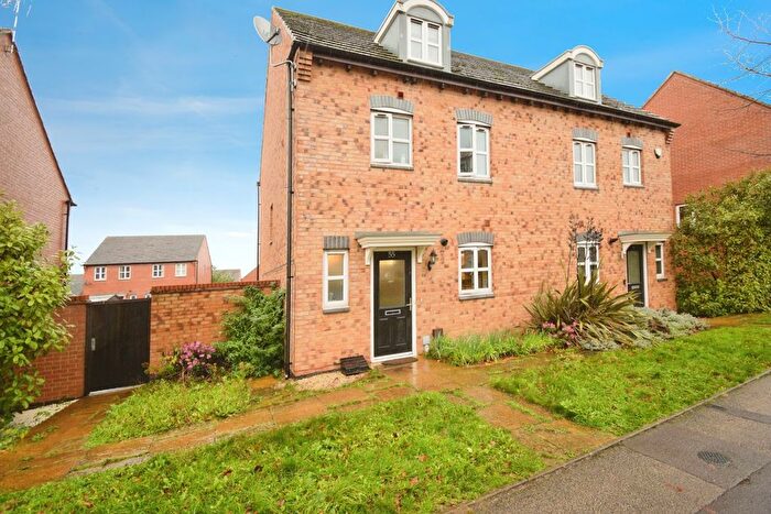 4 Bedroom Semi Detached House For Sale In Sunbeam Way, Coventry, West Midlands, CV3