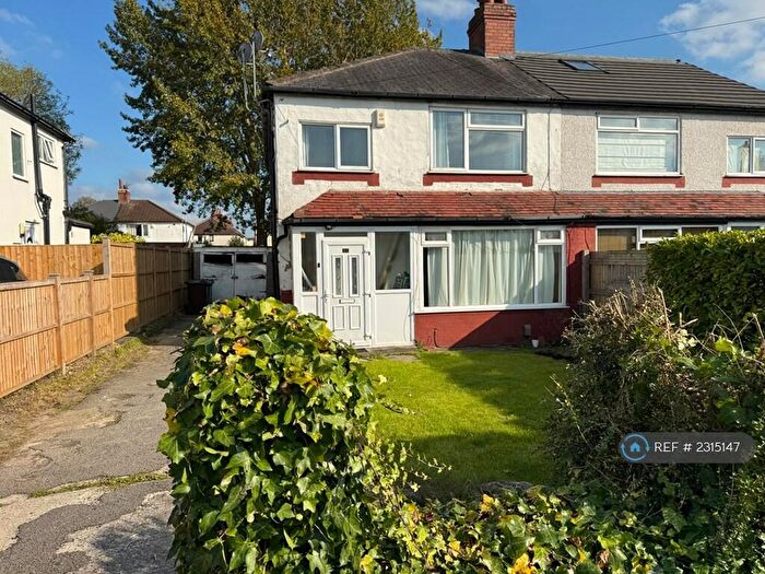 3 Bedroom Semi-Detached House To Rent In Talbot Gardens, Leeds, LS8