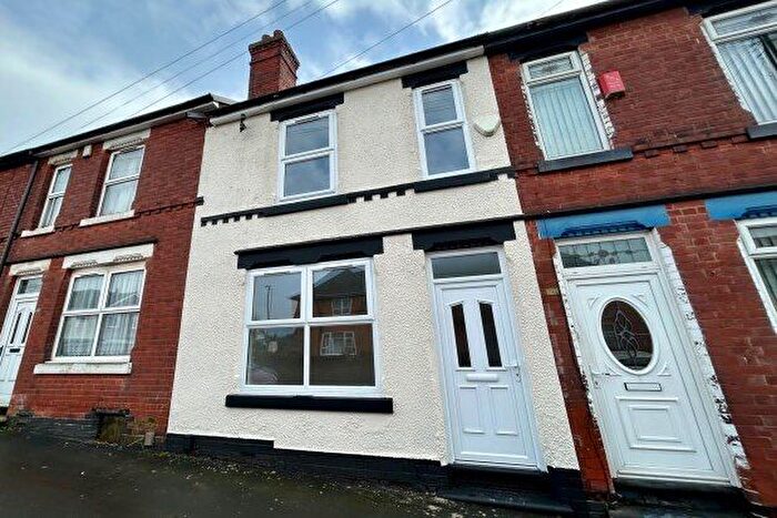 3 Bedroom Terraced House To Rent In Waterford Street, Nottingham, NG6