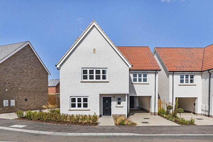 4 Bedroom Detached House For Sale In London Road, Great Chesterford, CB10