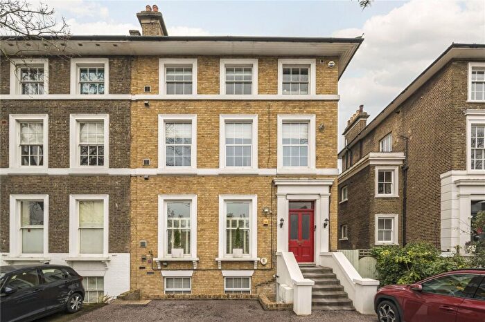 2 Bedroom Apartment For Sale In Shooters Hill Road, Blackheath, London, SE3