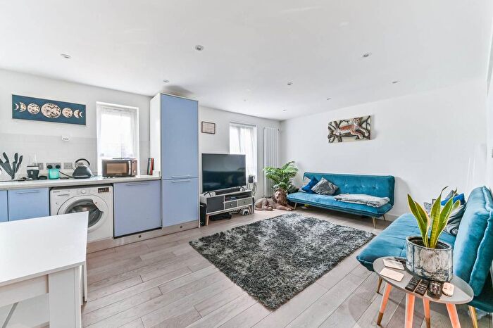 1 Bedroom Flat To Rent In Queens Road, Croydon, CR0