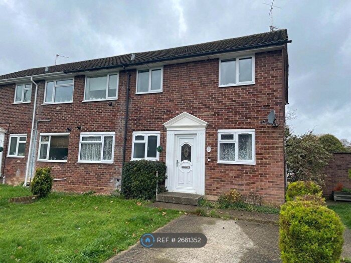 2 Bedroom Maisonette To Rent In Penrith Road, Basingstoke, RG21