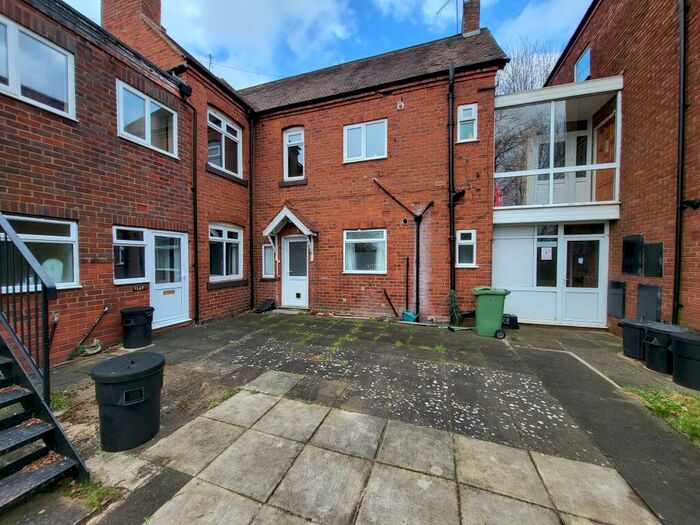 1 Bedroom Flat To Rent In Melbourne Road, Halesowen, B63