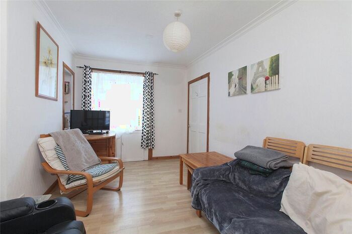 1 Bedroom Flat To Rent In Market Street, St Andrews, Fife, KY16