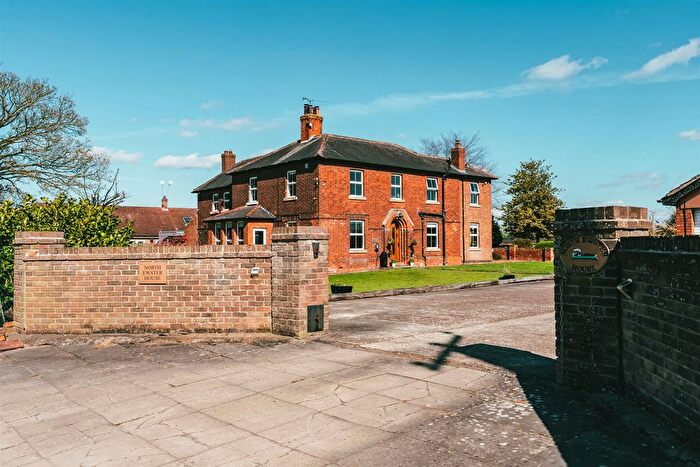 8 Bedroom Detached House For Sale In North Ewster, West Butterwick, North Lincolnshire, DN17