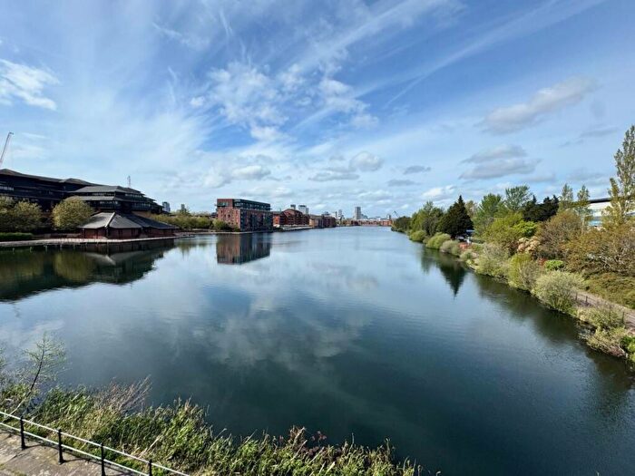 2 Bedroom Apartment To Rent In Waterquarter, Galleon Way, Cardiff Bay, CF10