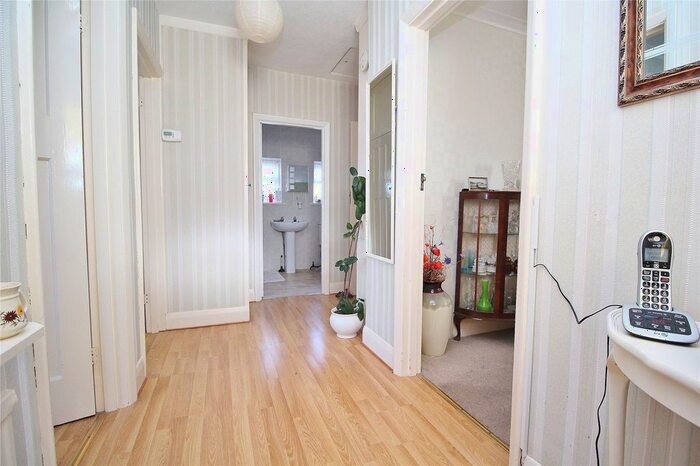 2 Bedroom Bungalow For Sale In Aldwick Crescent, Findon Valley, Worthing, West Sussex, BN14
