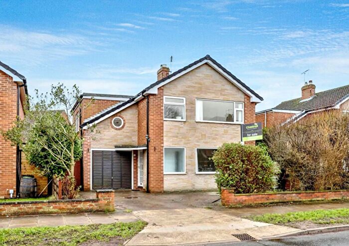 4 Bedroom Detached House For Sale In Middlethorpe Grove, Dringhouses, York, YO24