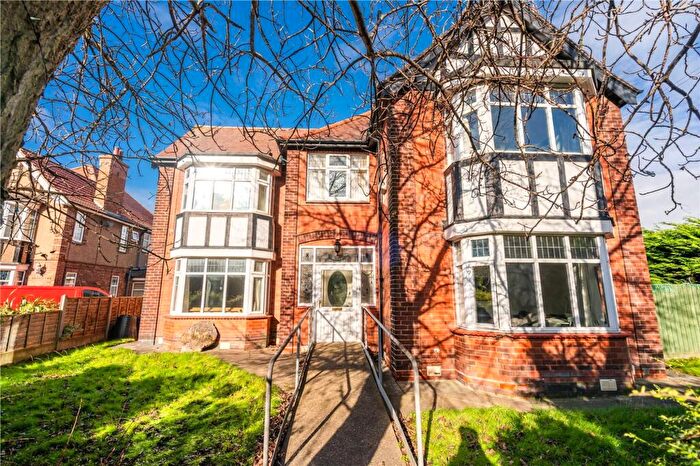 4 Bedroom Detached House For Sale In Weelsby Road, Grimsby, DN32